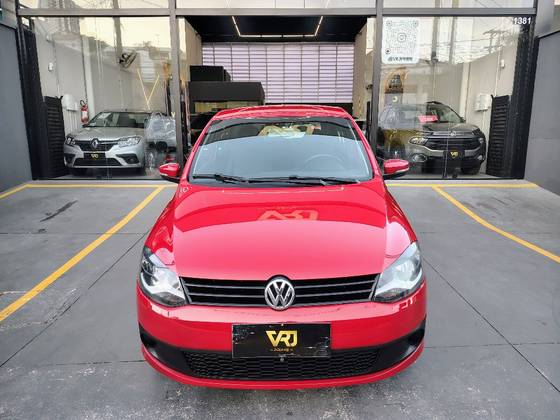VOLKSWAGEN FOX 1.6 MI 8V FLEX 4P MANUAL VOLKSWAGEN FOX 1.6 MI 8V FLEX 4P MANUAL